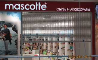 Решетчатые роллеты в магазине Mascotte
